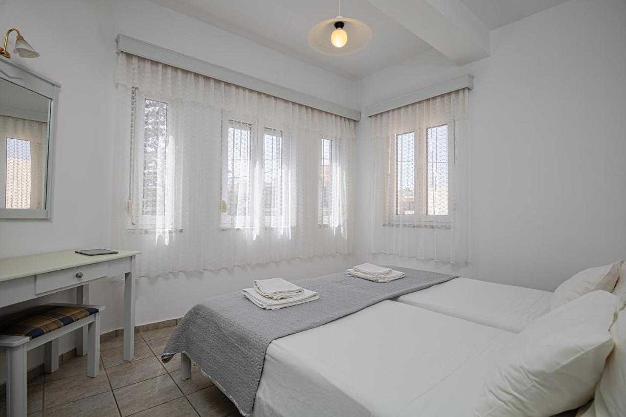 Marias Studios And Apartments Platanias  Ruang foto